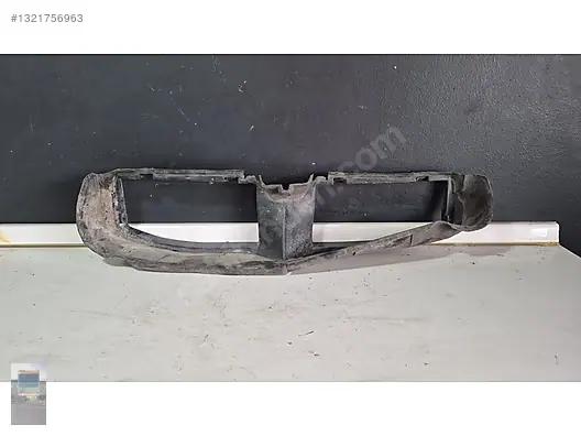 BMW 3 Seri E90-91 Ön Üst Hava Yönlendirici Maskesi 51717B4099