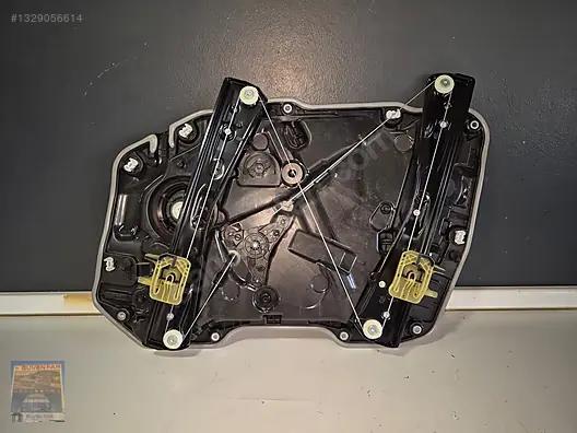 BMW 3 Seri G20 Sol Ön Kapı Cam Krikosu 743223111