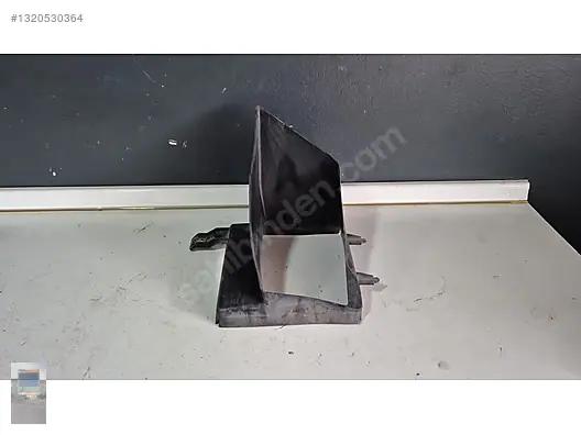 BMW 5 Seri M5 F90 Sağ Hava Kanal Bakaliti 51748059682