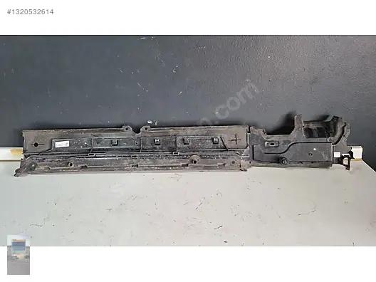 BMW 7 Seri G70-73 Ön Hava Kanal Fitili 51749464088