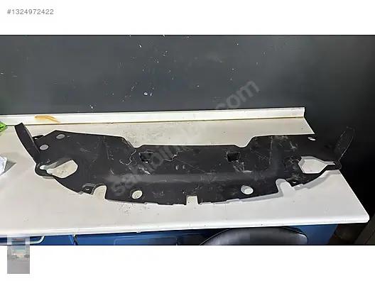 BMW 7 Seri I7 G70 Motor Üst Bakaliti 51749464368