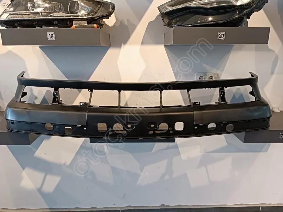 BMW E34 Ön Tampon 51111944439