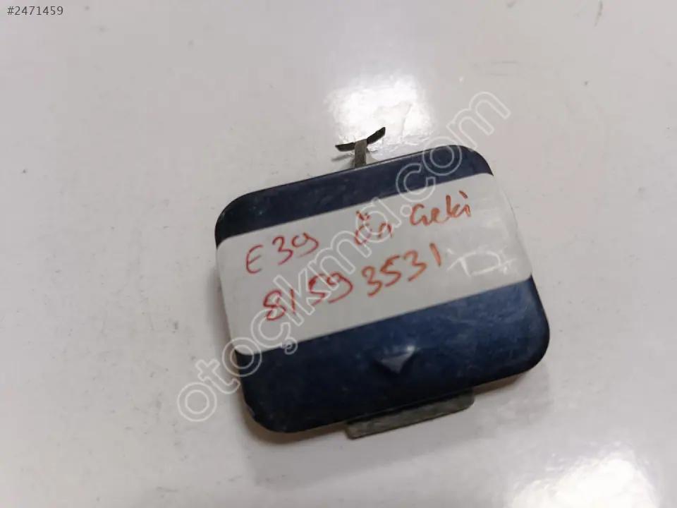 BMW E39 Ön Çeki Demir Kapağı 1997 2003 81593531