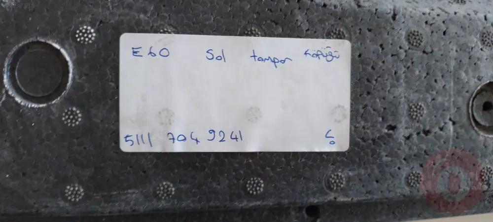 BMW E60 Ön Tampon Köpüğü Sol 51117049241