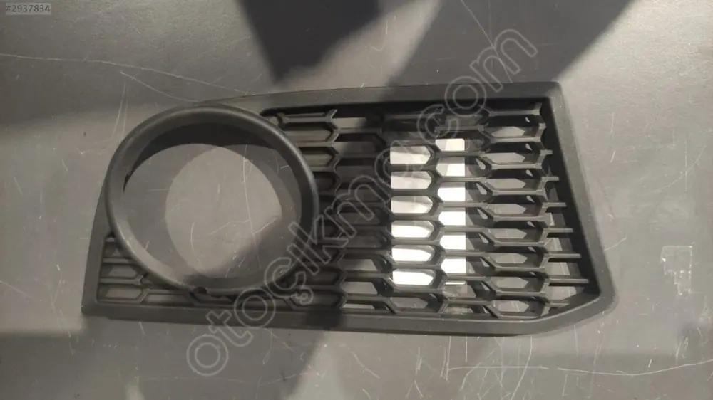 BMW F10 M Sağ Sis Çerçevesi 2010 2013 YQ-F10F18-022-R 51117906198