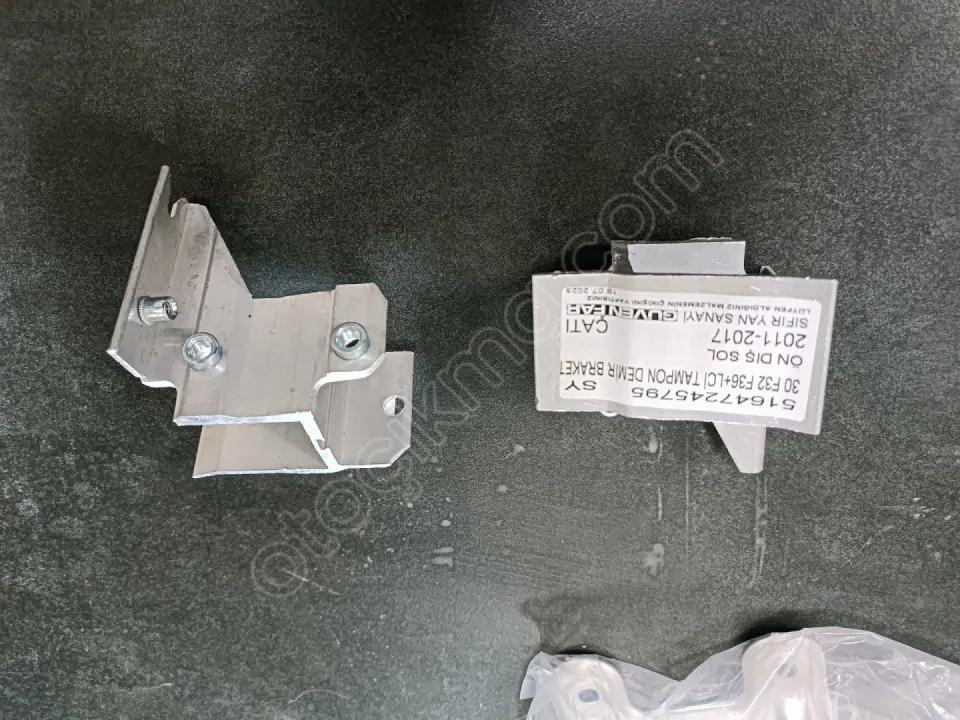 BMW F20 F30 F32 F36+LCİ Tampon Demir Braketi 51647245796 Ön Sol Dış