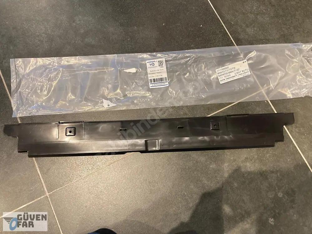 BMW F20 F30 F32 F36 Radyatör Braketi Üst 17117600543