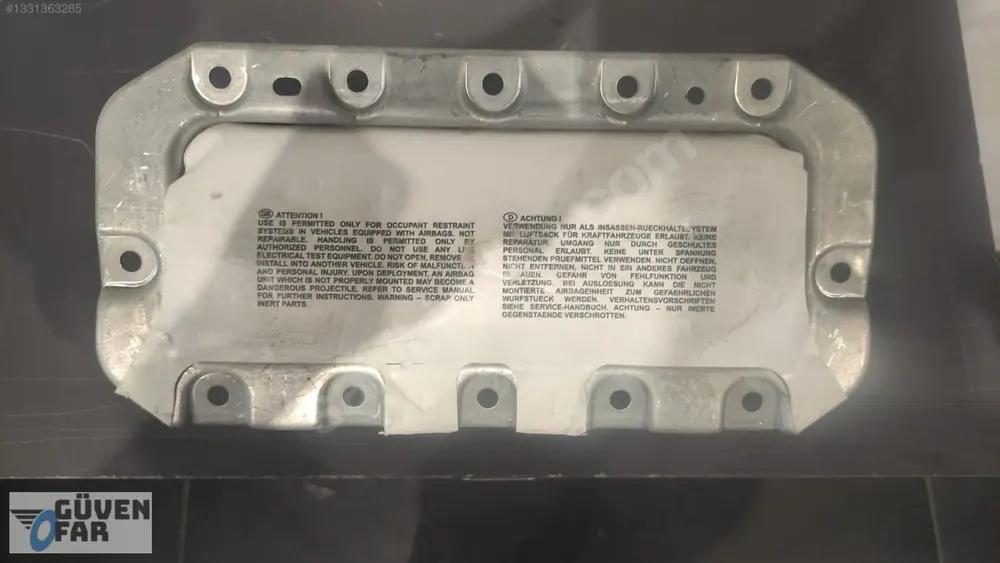 BMW F20 F30 Göğüs Torpido Airbag Yandan Tek Soket 39924832207