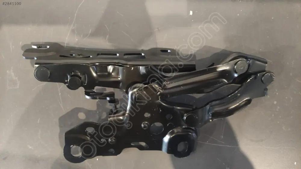 BMW G20 + LCI Kaput Menteşesi Sol 41008494431