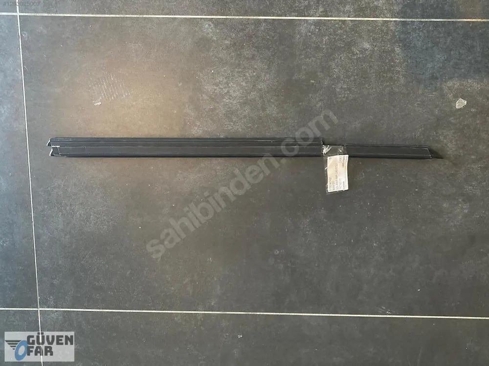 BMW G20 Sol Arka Kapı Cam Fitili 7407421-11 51357407421