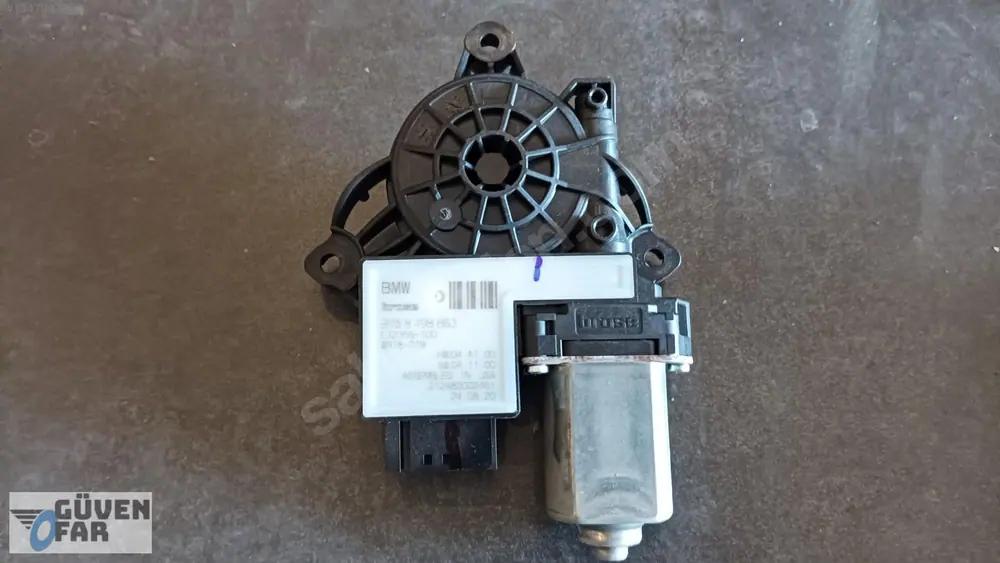 BMW G20 Sol Arka Kapı Cam Motoru 8498863 61355A5C897