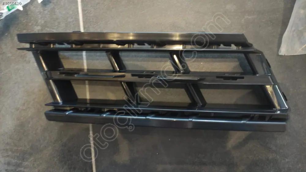BMW G30 LCI Sağ Sis Çereçvesi Açık Basis 2020 51139498600