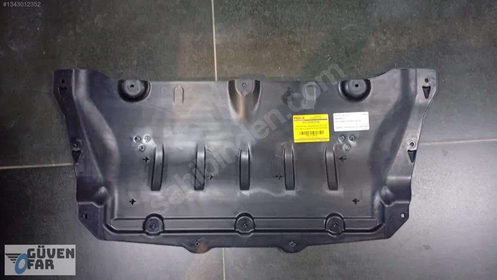 BMW G30 Motor Alt Muhafaza Sağ 51757363730