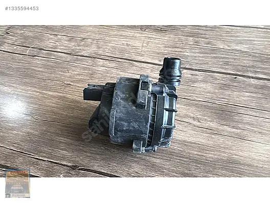 BMW IX1 U11 Su Pompası 5A69E3503