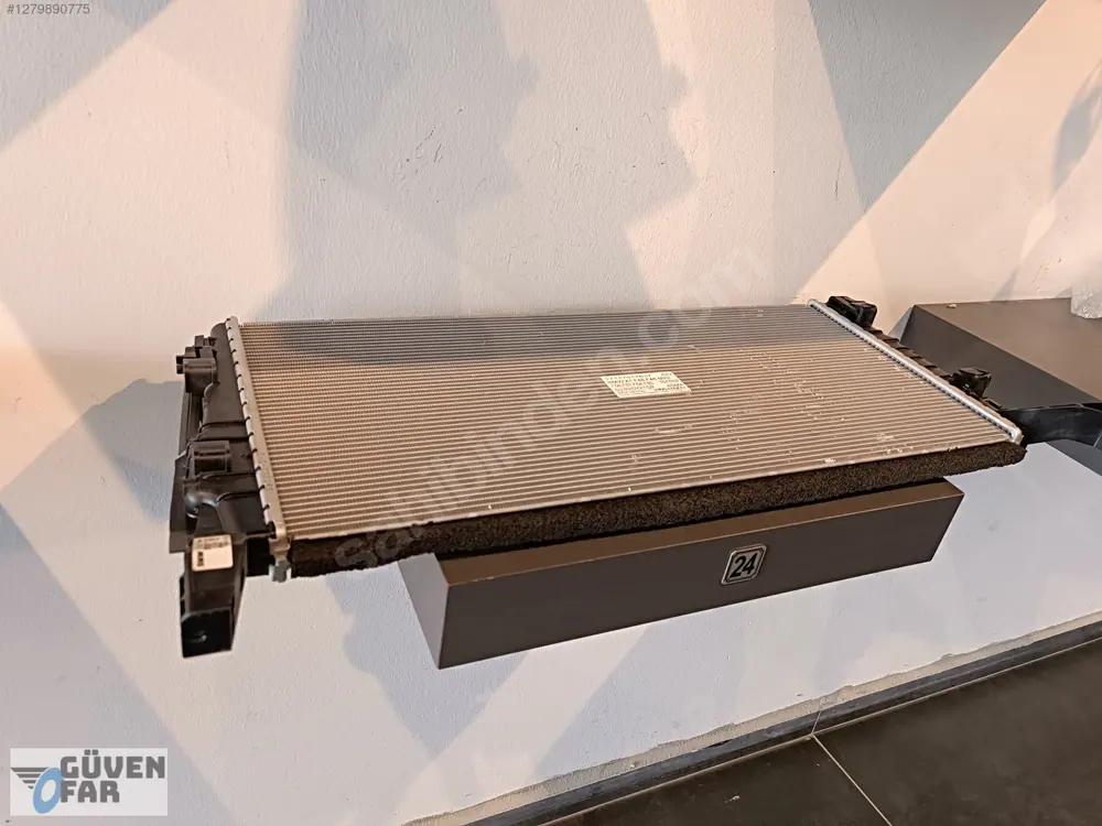 BMW X1 F48 F46 Mini F56 F57 F54 F60 Su Radyatörü 7617637 17117617637