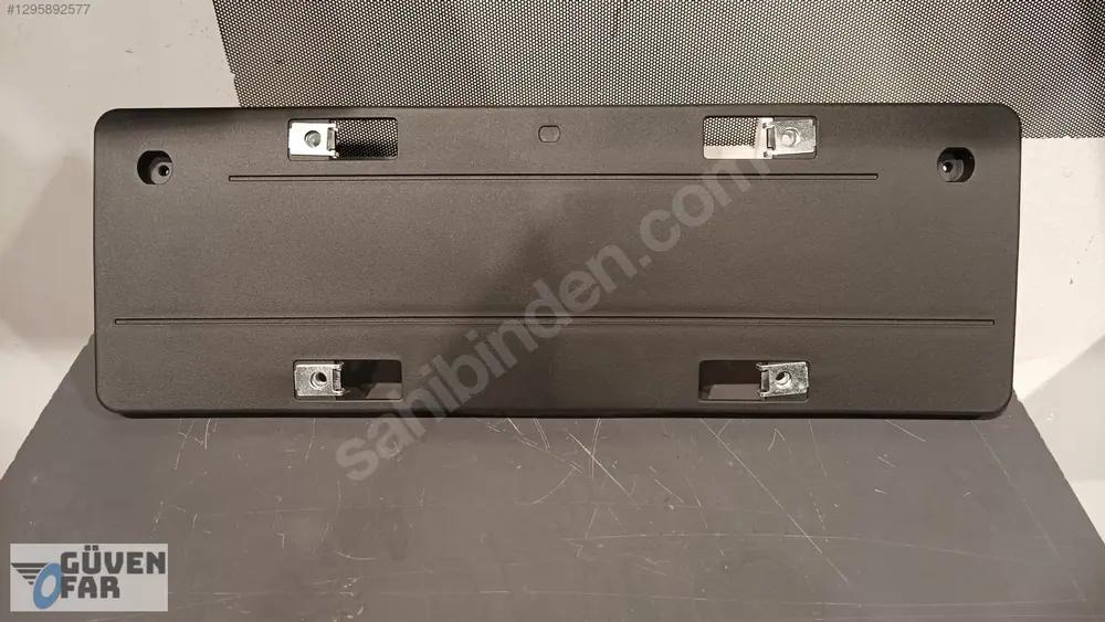 Mecedes C W205 AMG Ön Tampon Plakalık 2058174000