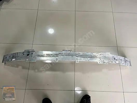 Mercede E Seri W214 Ön Tampon Demiri 2023 A2146205500