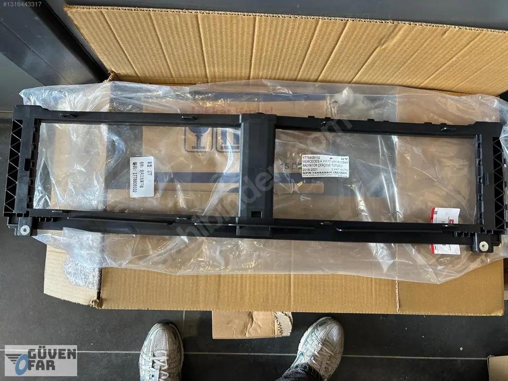 Mercedes A W177 W118 W247 Radyatör Çerçeve Tutucu 2019-2021 1778809102