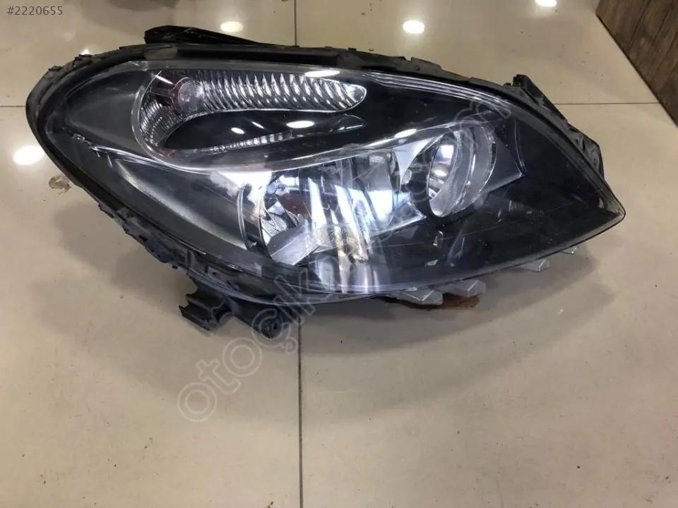 Mercedes B W246 Düz Sağ Far 2468200261 LPP921