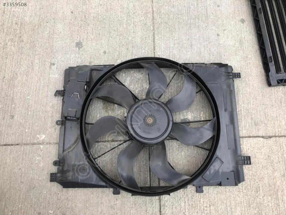 Mercedes B W246 Fan A2465000064