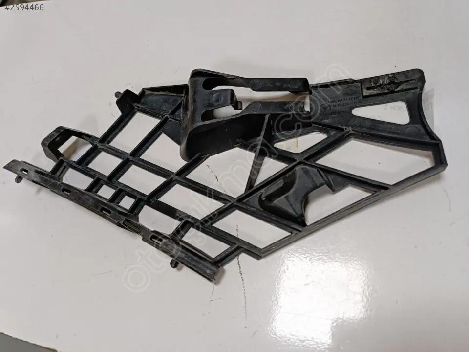 Mercedes B W246 Sağ Ön Tampon Braketi 2468850321