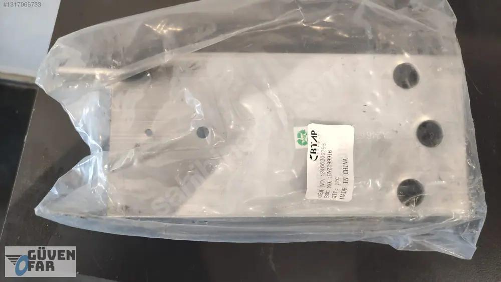 Mercedes B W246 W117 W156 W176 Tampon Demiri Babası Sol 2012 2466200195
