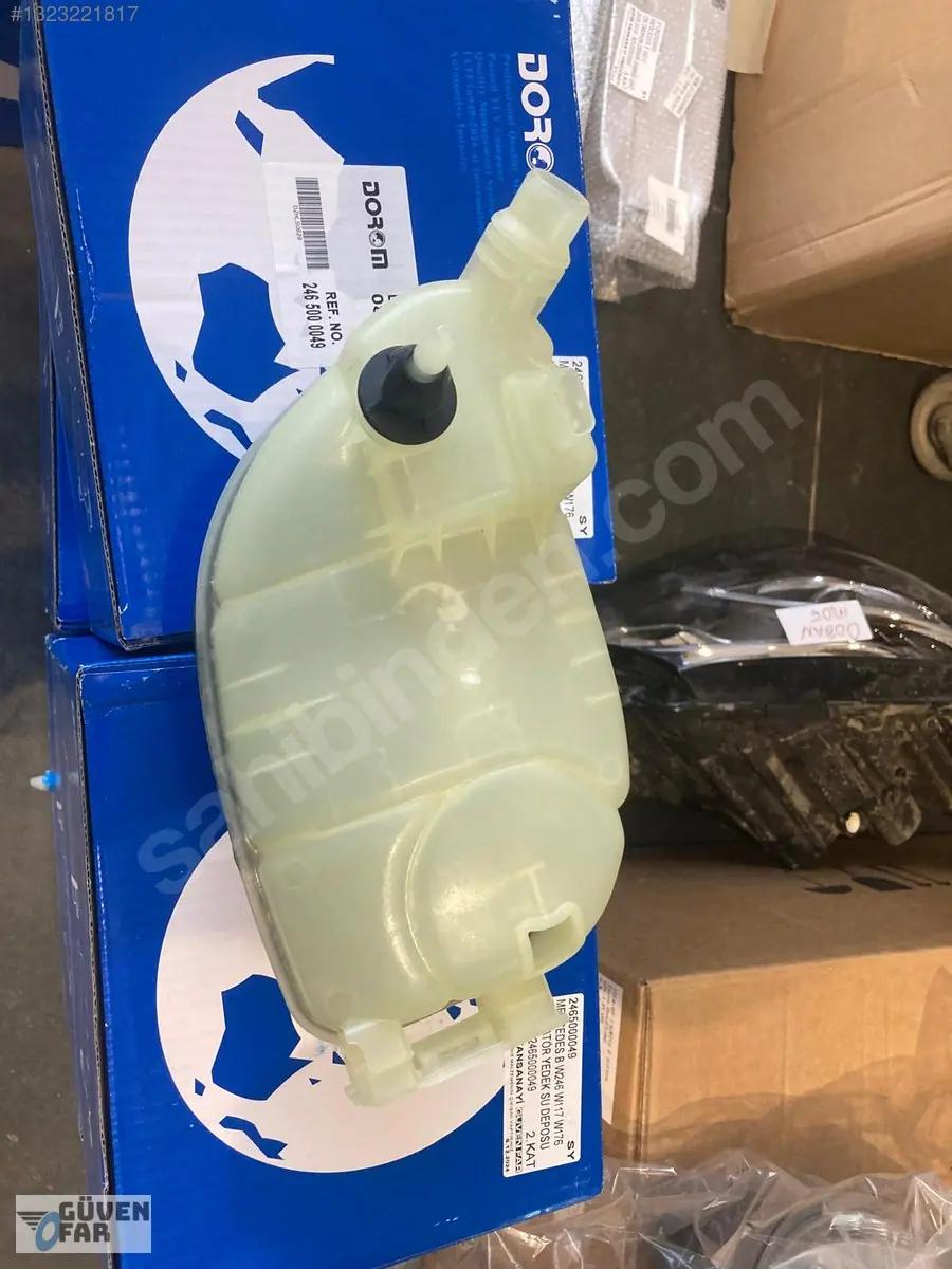 Mercedes B W246 W117 W176 W156 Radyatör Yedek Su Deposu 2465000049
