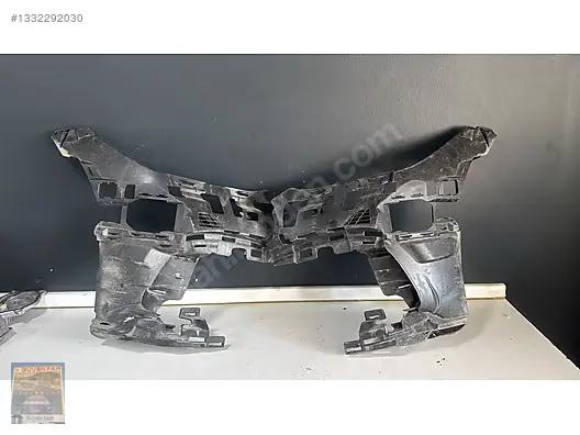 Mercedes C Seri W206 AMG Ön Tampon Sağ-sol İç Braket A2068857301
