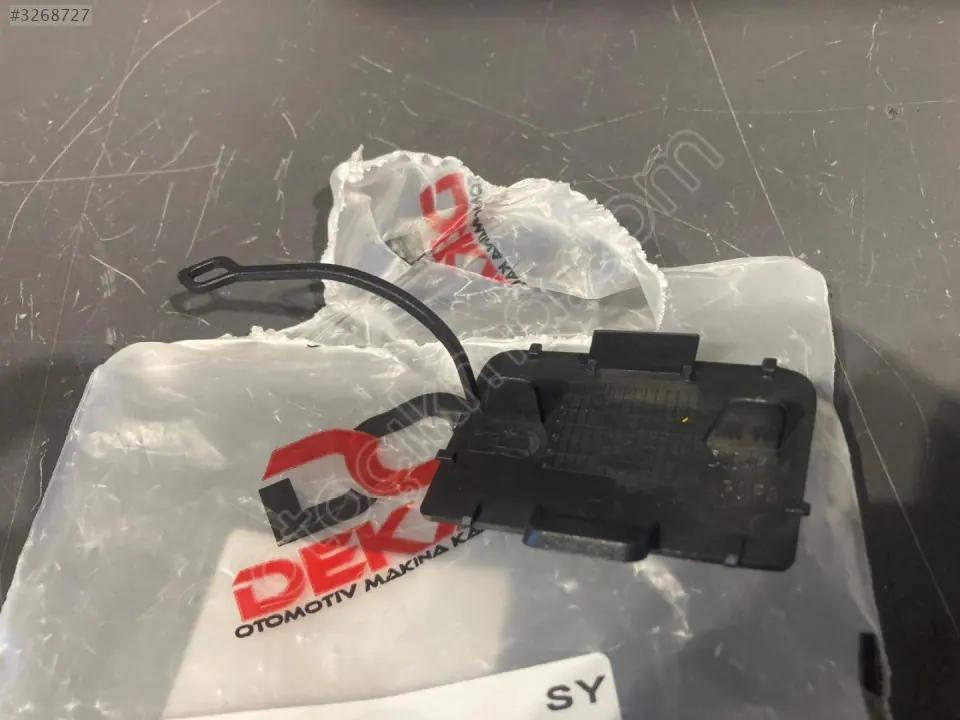 Mercedes C W204 AMG Ön Tampon Çeki Demir Kapağı 2007 2011 2048850126