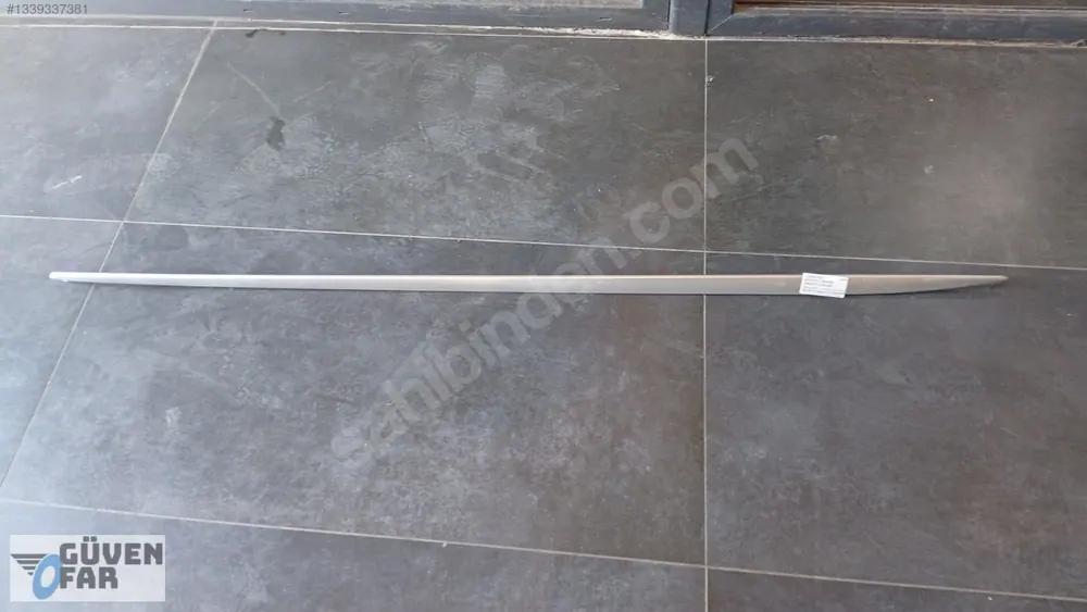 Mercedes C W205 AMG Marşpiyel Çıtası Sağ 2014-2021 2056980262