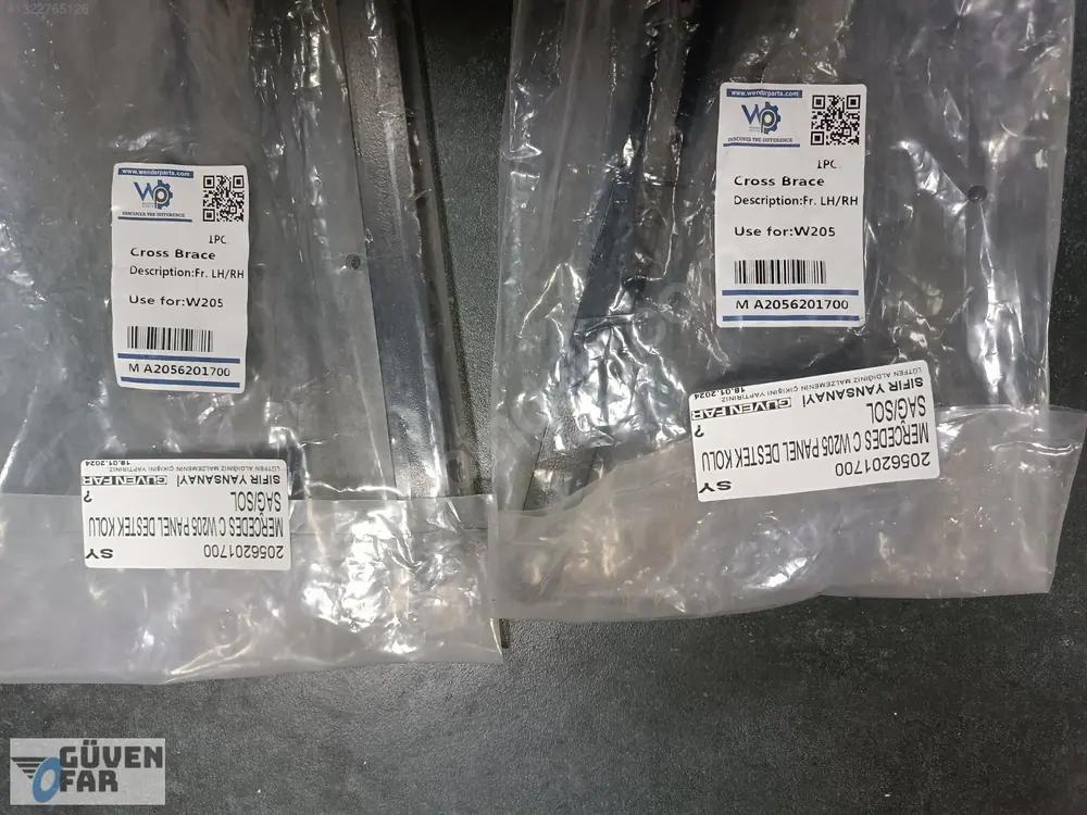 Mercedes C W205 Panel Destek Kolu Sağ Sol 2056201700