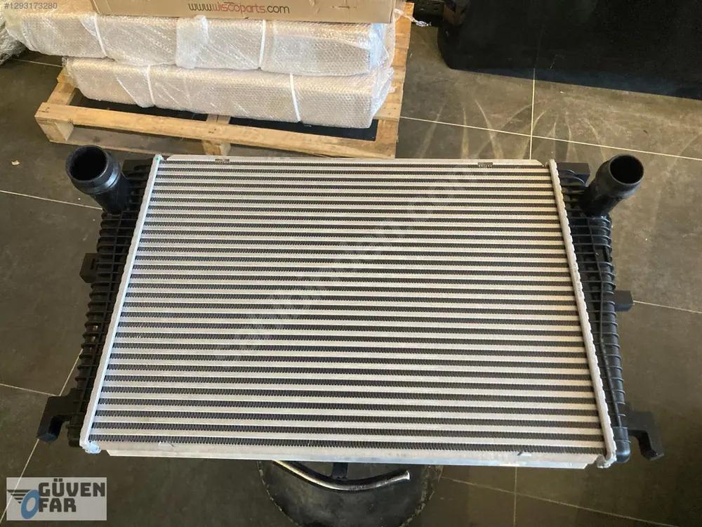 Mercedes C W205 Turbo İntercooler Radyatör 2014 0995002400