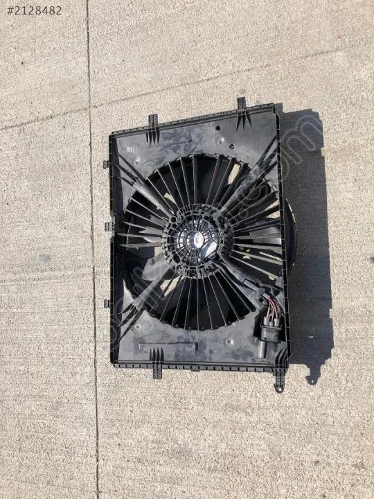 Mercedes C W205 W213 Fan 0999061300