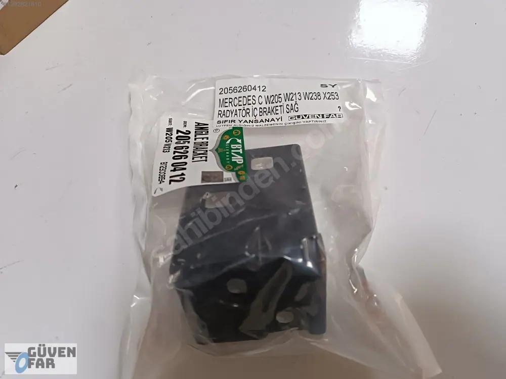 Mercedes C W205 W213 W238 W253 Radyatör İç Braketi Sağ 2056260412