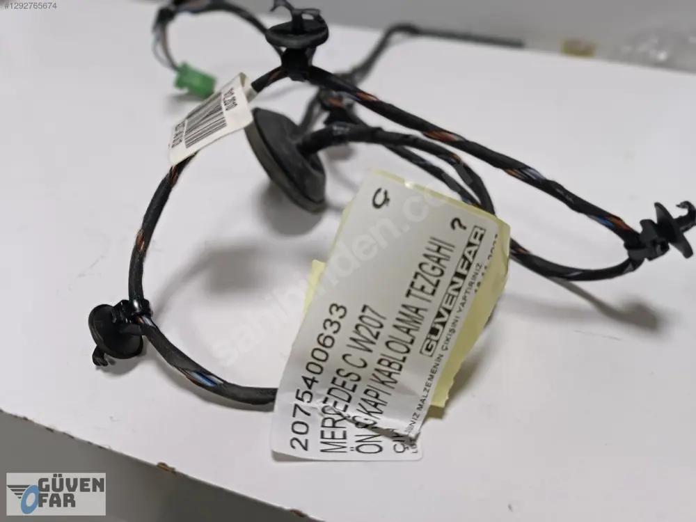 Mercedes C W207 Ön Sağ Kapı Kablolama Tezgahı 2075400633