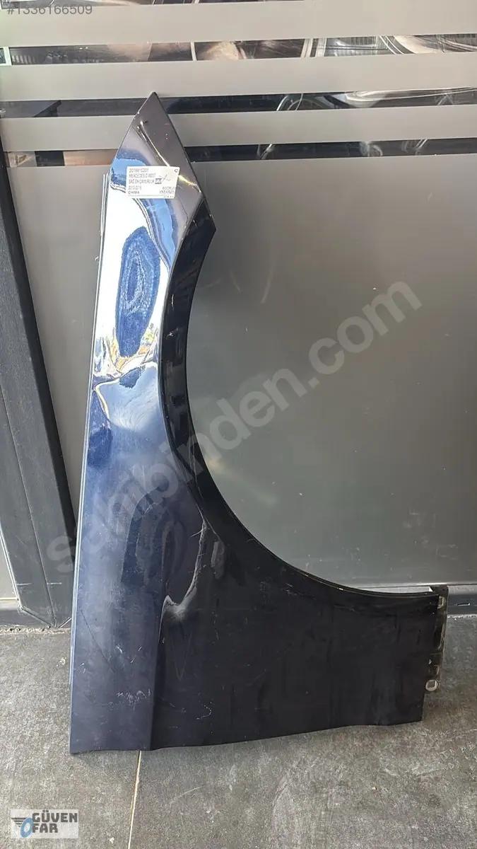 Mercedes C W207 Sağ Ön Çamurluk Mavi 2010-2016 2078810201