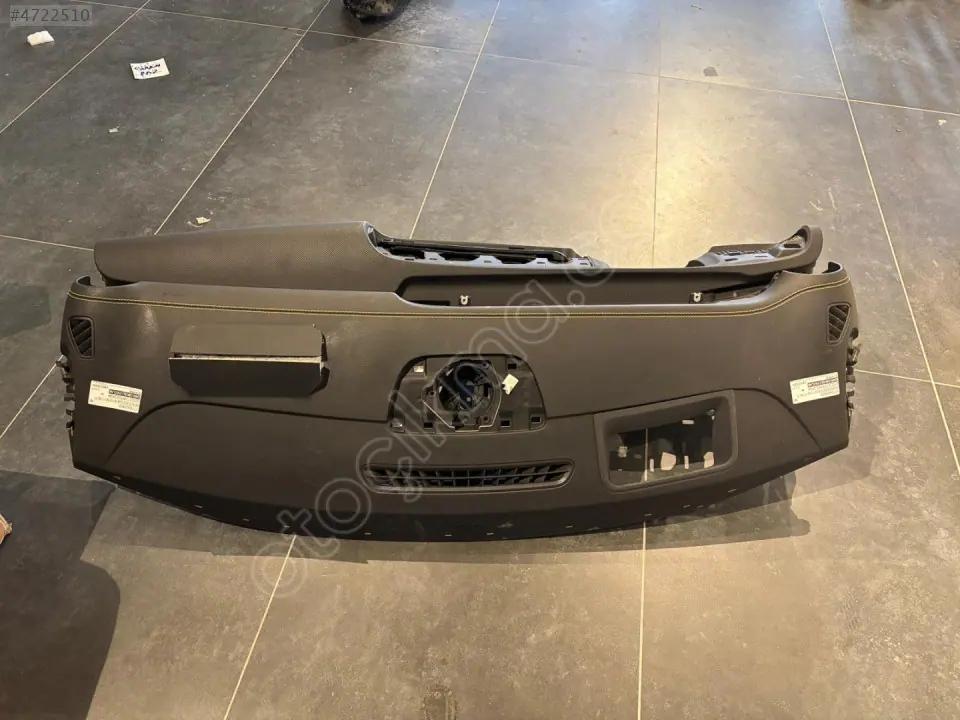 Mercedes CLA W118 W117 W177 Göğüs Torpido Siyah Sarı Dikişli Patlak 1776805902