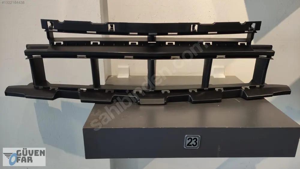 Mercedes CLA W176 W117 AMG Ön Tampon Orta Braket 2015 1768852600