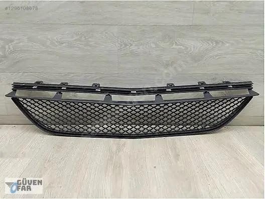 Mercedes CLS W218 Orta Izgara 2011 2014 2181114