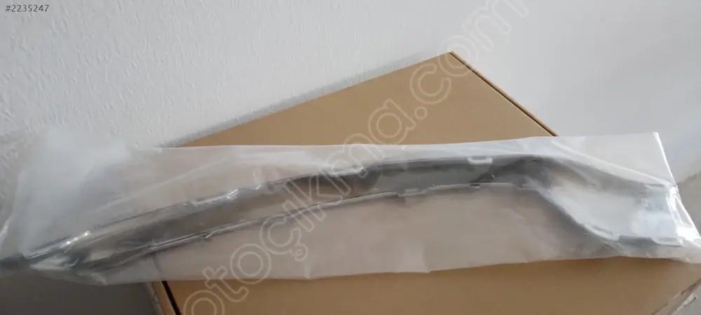 Mercedes E W207 AMG Ön Tampon Sağ Nikelajı 2014 2016 2078850874
