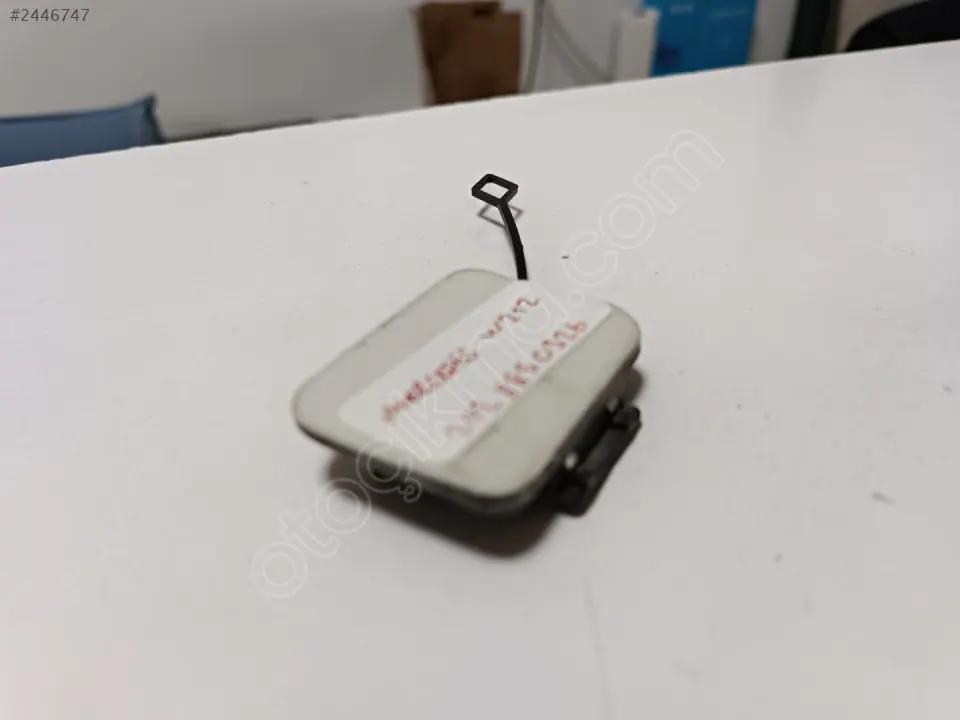 Mercedes E W212 Arka Tampon Çeki Demir Kapağı 2128850326