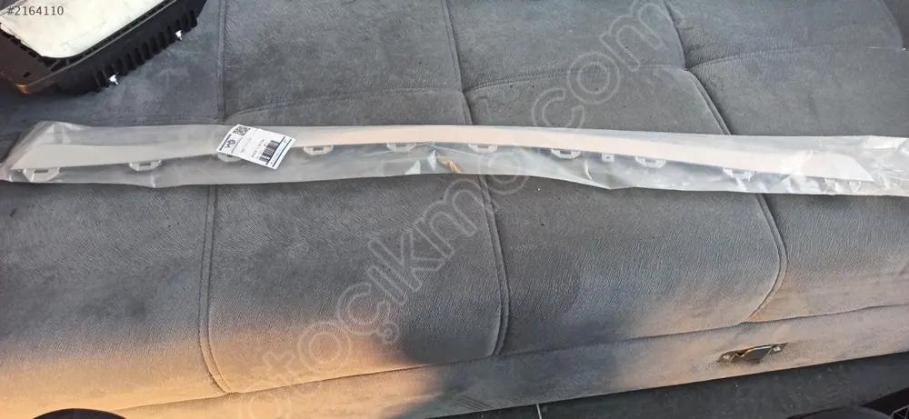 Mercedes E W212 Ön Tampon Orta Nikelaj Classic 2013 2015 2128852474