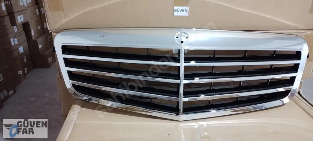Mercedes E W212 Panjur Krom Siyah 2009-2012 2128801083