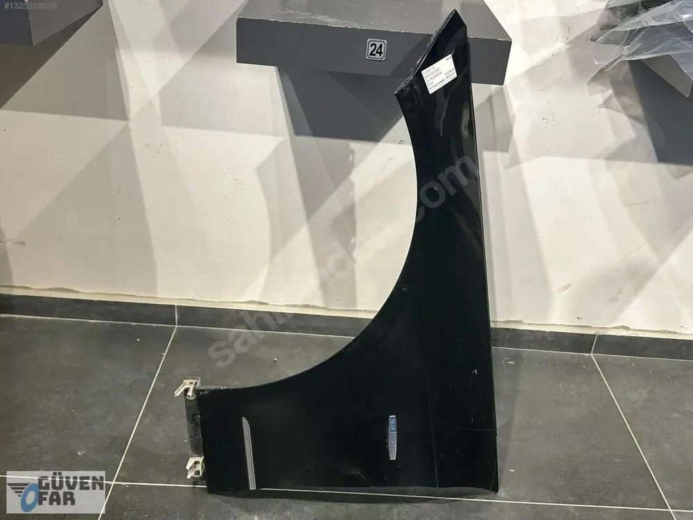 Mercedes E W212 Sol Ön Çamurluk 2128801118 W212L