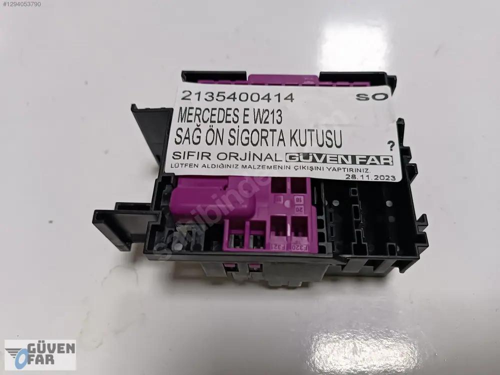 Mercedes E W213 Sağ Ön Sigorta Kutusu 2135400414