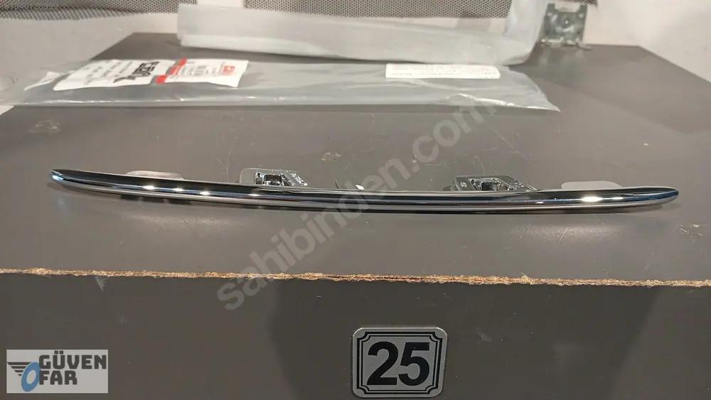 Mercedes EQE W295 Arka Tampon Üst Sağ Nikelaj 2958851602