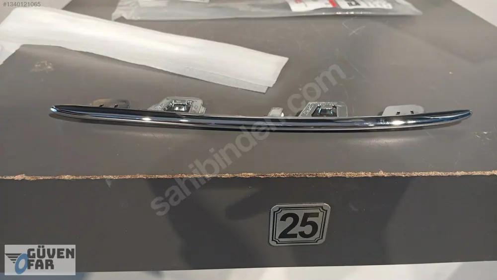 Mercedes EQE W295 Arka Tampon Üst Sol Nikelaj 2958851502