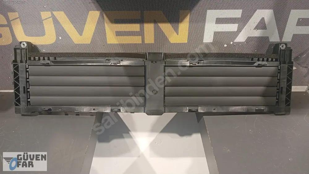 Mercedes GLB W247 Alt Havalandırma Perdesi 2475009000