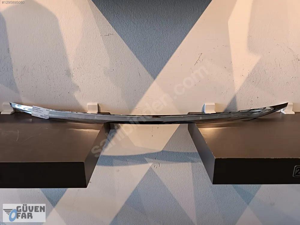 Mercedes W213 Bagaj Kapağı Çıtası 2137570000