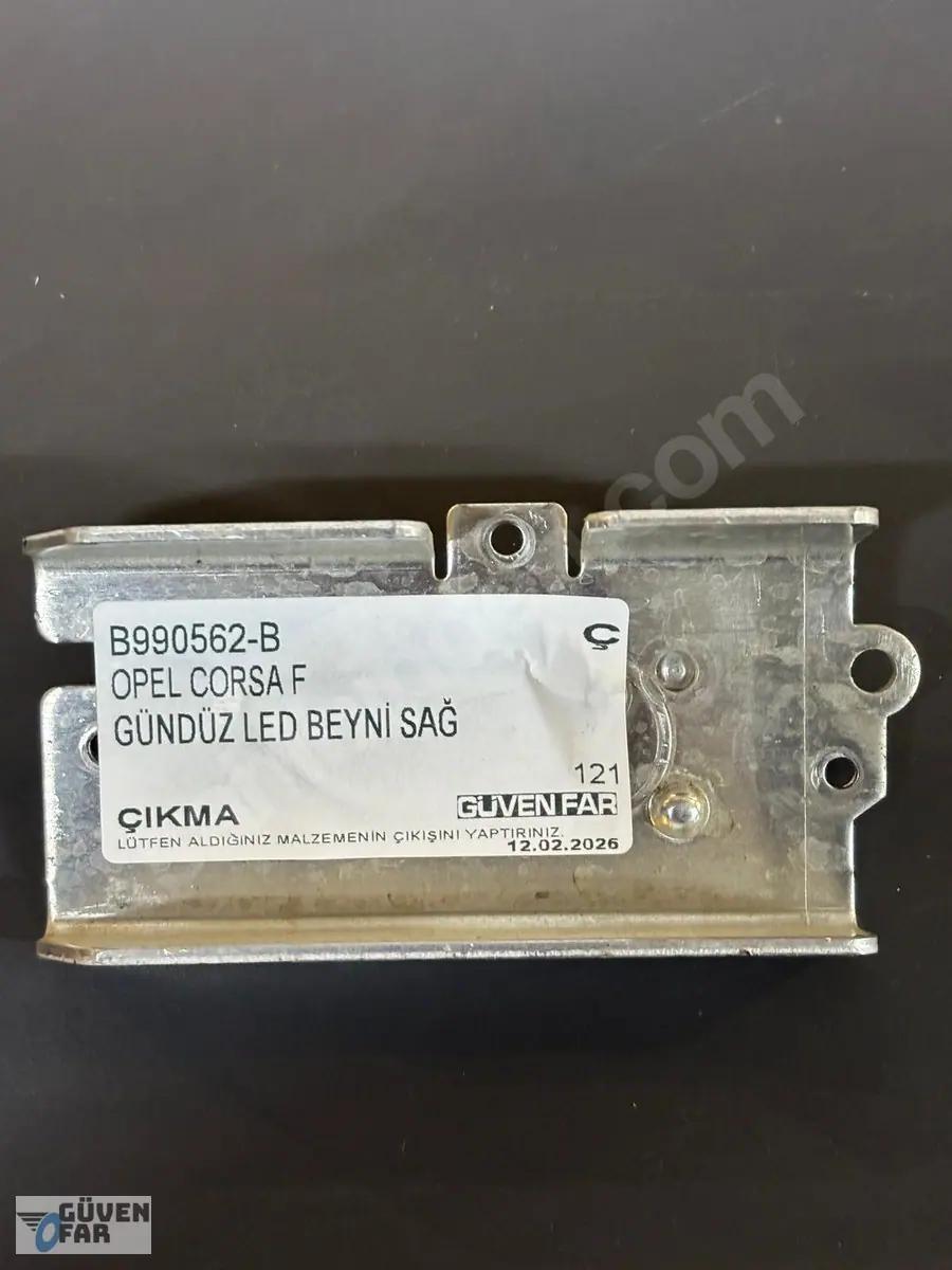 Opel Corsa F Gündüz LED Beyni Sağ B990562-B
